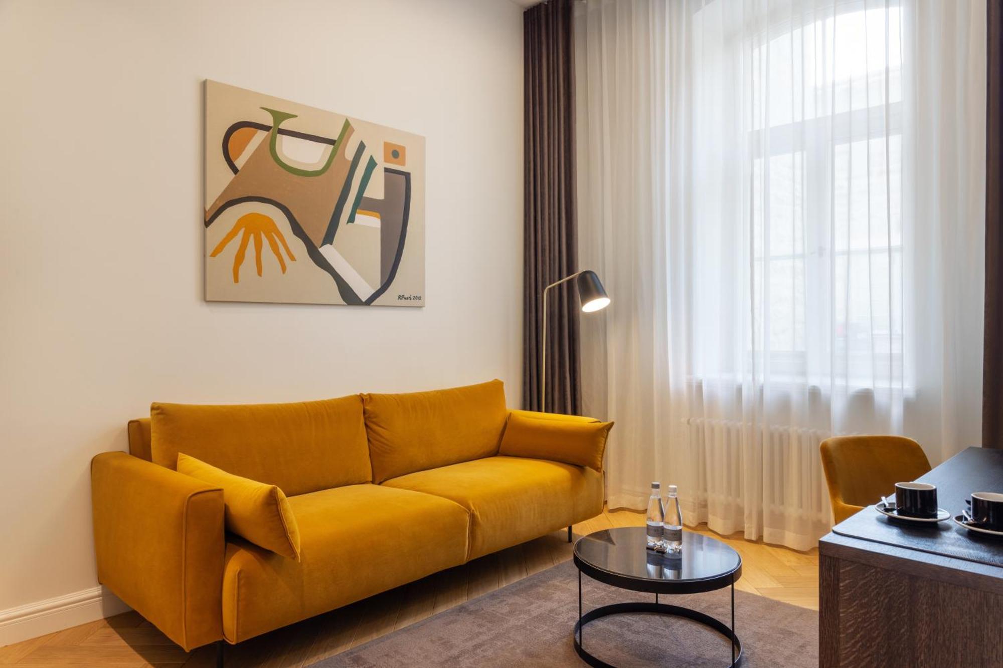 Nunne Boutique Hotel Ταλίν Δωμάτιο φωτογραφία